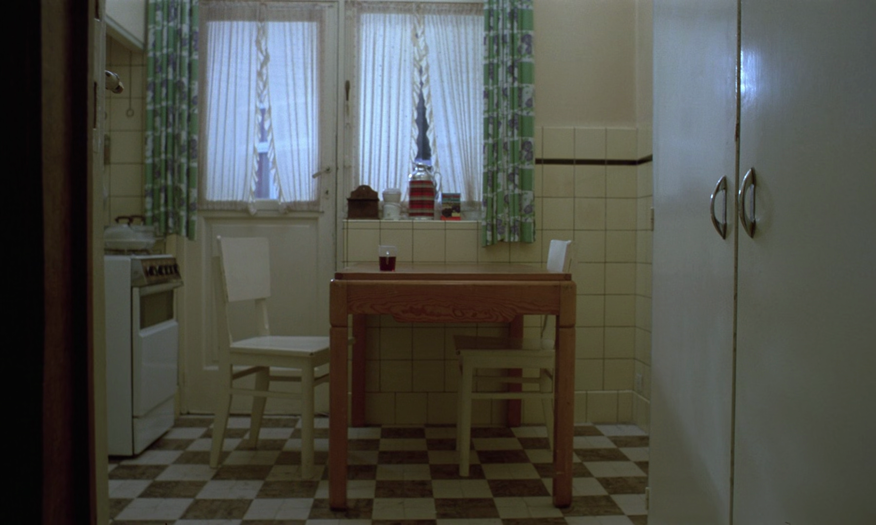 Jeanne Dielman, Chantal Anne Akerman, 1975 – LIMITE